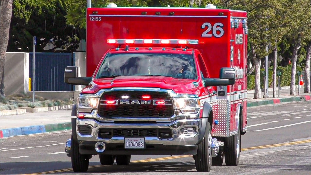 Lafd Tech Rescue Rig LAFD *New* Rescue 26 Transporting - YouTube