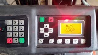 How To - Switch on the dahboard with no keypad - Toyota 8 Fbmkt Forklift