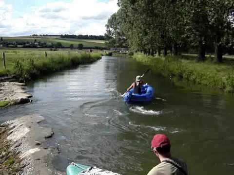 Canoe sur la riviere "Lepte" (Normandie), a 50Km d...