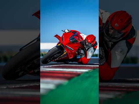 Ducati racing philosophy, delivered. The name Panigale just got even faster.