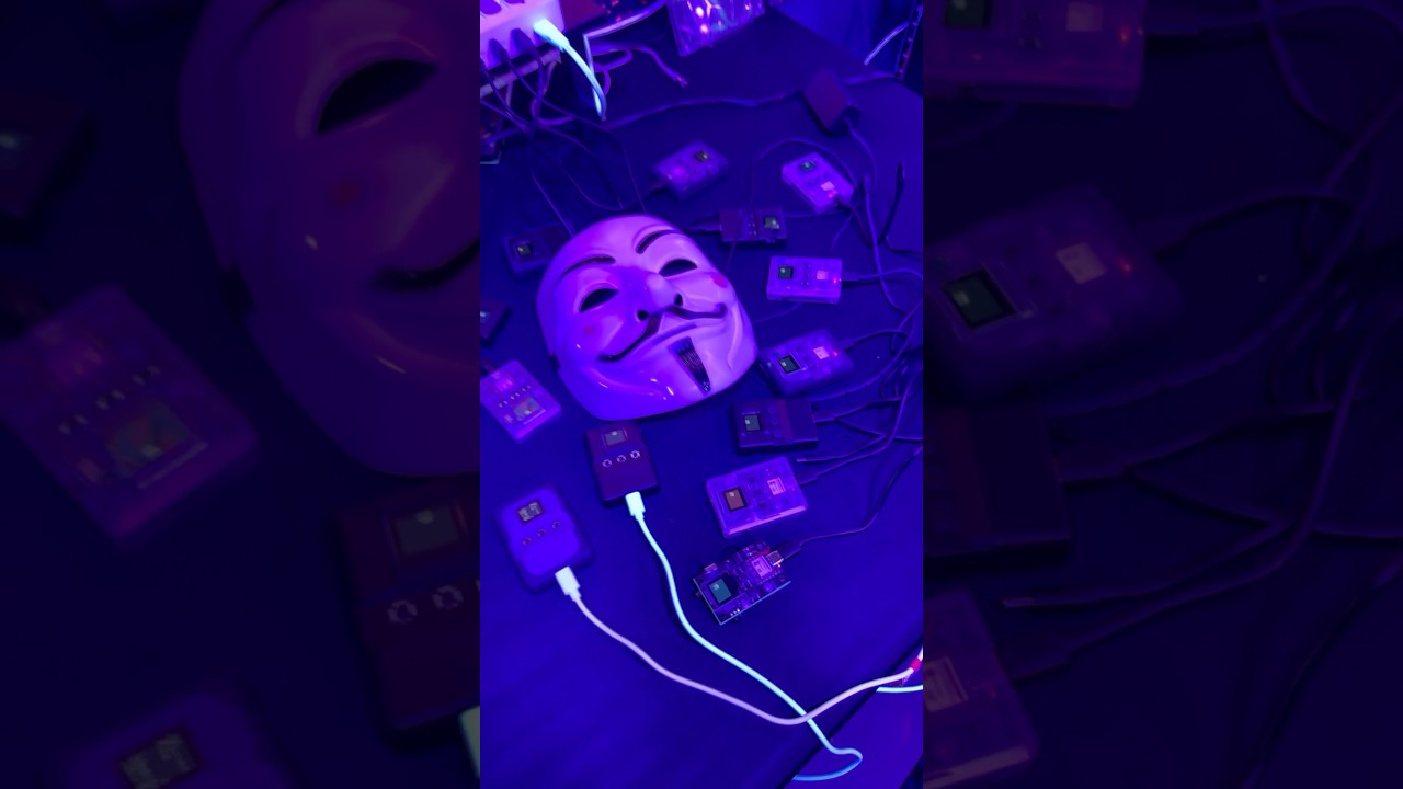 Hacking Gadgets Working Together! BLESHARK Nano Shiver Demo. #cybersecurity #hackinggadgets #shorts