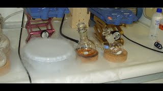 Morphology and Oxidation State Transitions under Hydrothermal Treatment on Vanadium Oxide