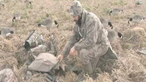 RNT-V(2008) Tip From "The War room" - File006: Layout Blinds and Decoy Bags
