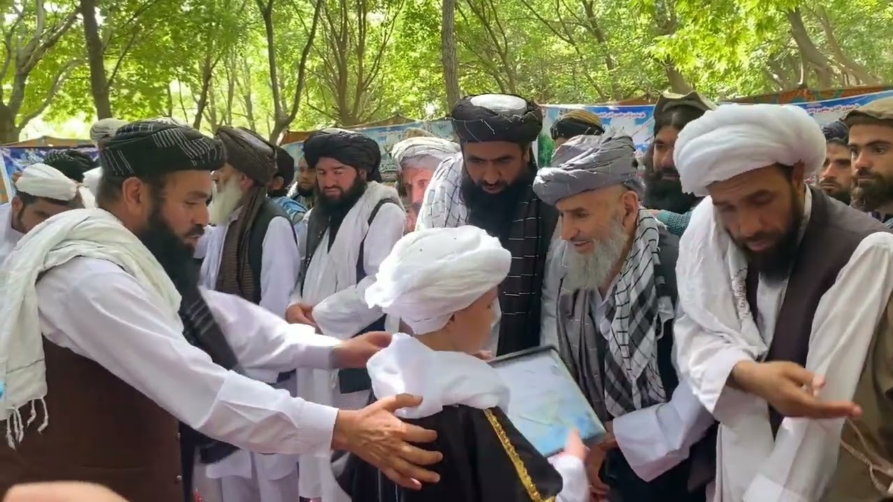 دستیار بندی حفاظدر حضور  الحاج مولوی قدرت الله امینی 