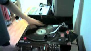 Abstract's Scratch practice with the beat box