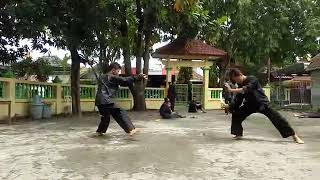 Latihan Seni Ganda Pagar Nusa [PAC PAGAR NUSA Lamongan Kota]