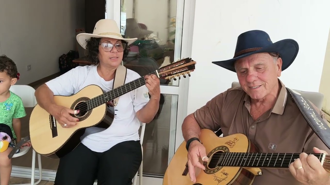 Couro de boi, com João Silveira,professor Fred e alunos da viola 
