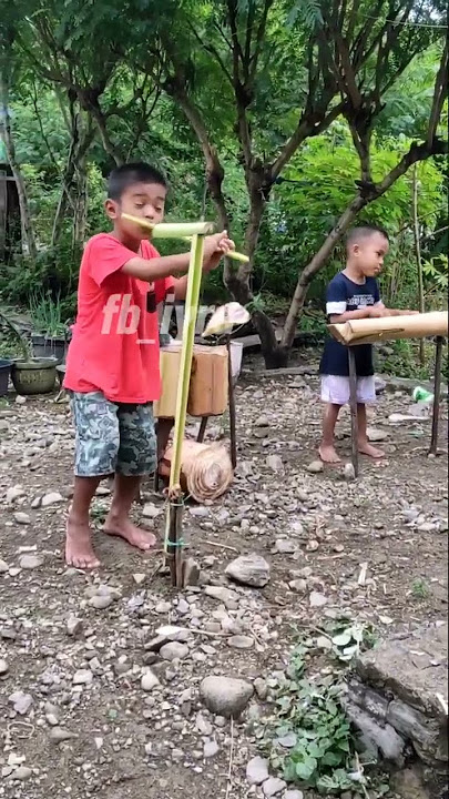 Video terbaru Sonecil Group GHIBAH BIKIN MERINDING #sonecilgroup #iyrafb #bocilkampung #sonecilgrup