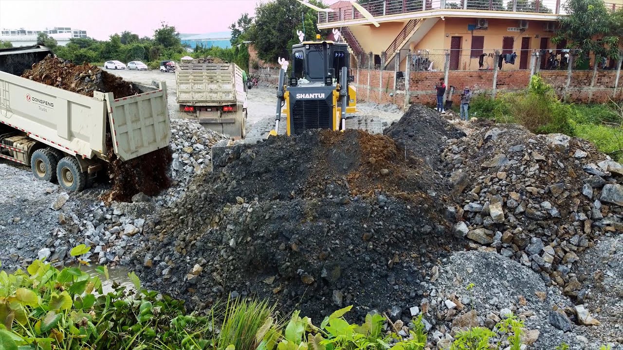 Nicely Landfill Task! Dump Truck Unload Stone into Deep Flood Land with Shantui DH17C3 Dozer Pushing