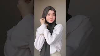 Tutorial Hijab Pashmina Pakai Kacamata