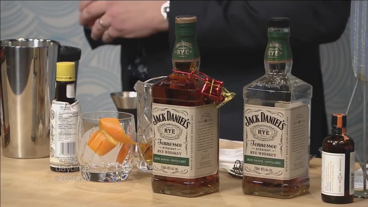 How to create holiday cocktails