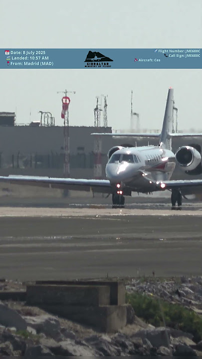 Cessna Citation Sovereign Landing at Gibraltar Taxis Mid Runway CS-IMP