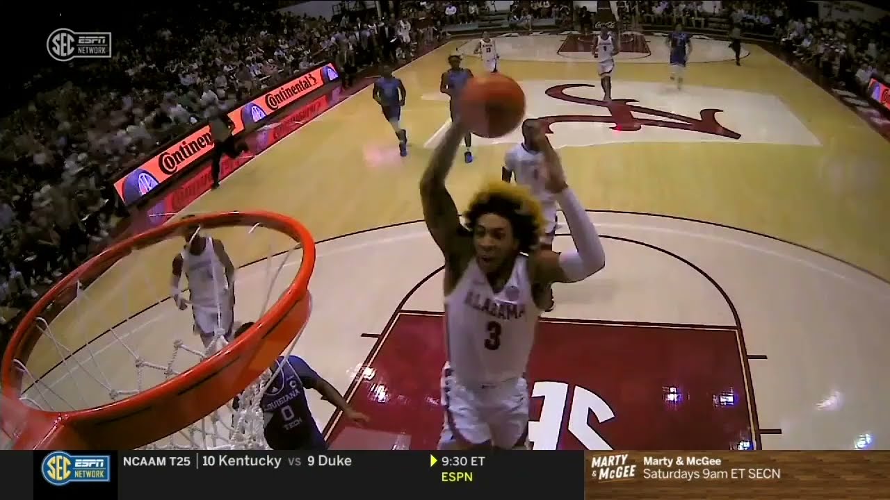 JD Davison Gets His First College Dunk