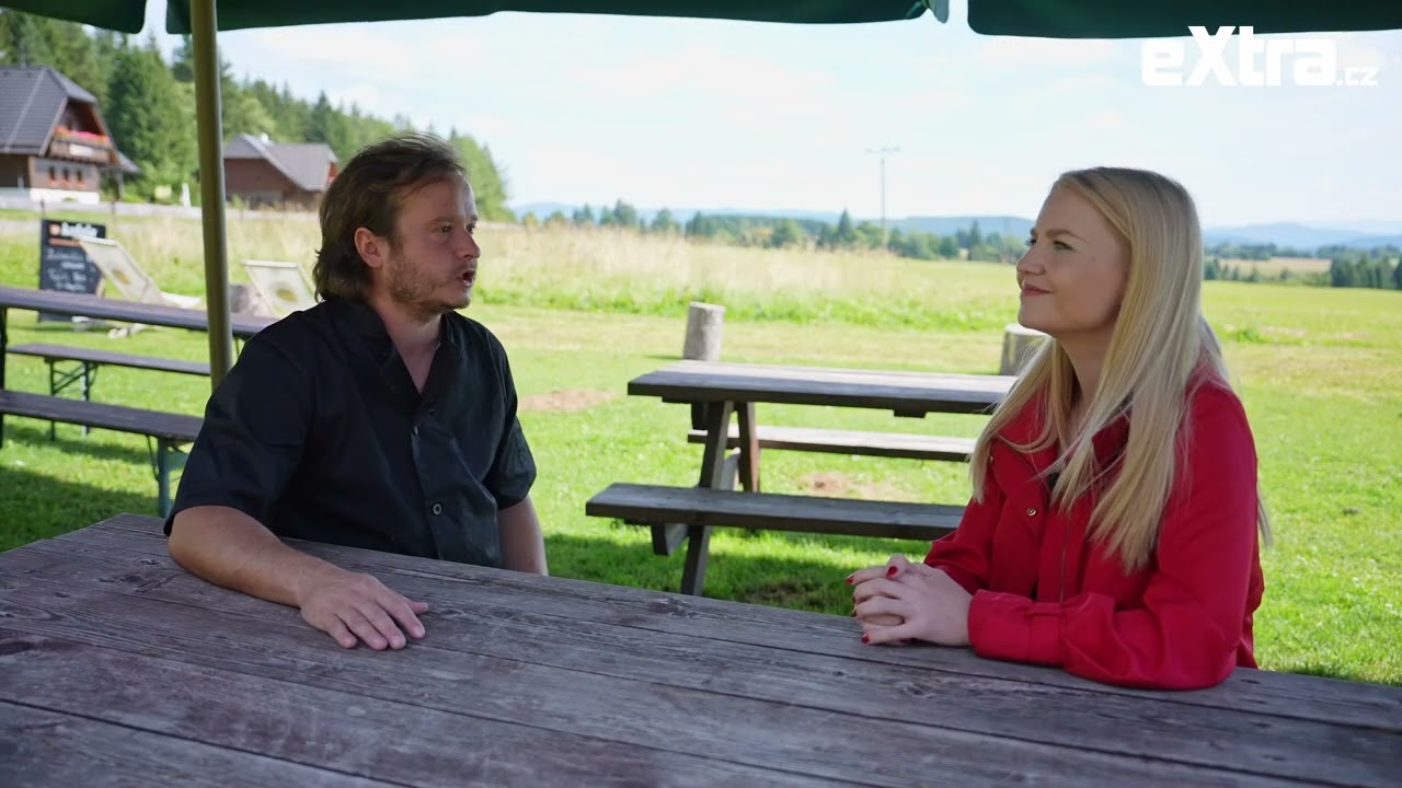 Jakub po natáčení Ano, šéfe! zuří: Ušili na mě podraz, udělali z nás alkoholiky, brání se