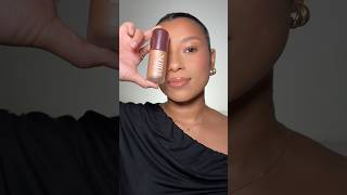 Full Blend the rules 💖. For an illuminating bronzing effect, choose a shade darker than your usual tone. Update