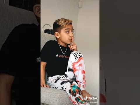 فوق كرسي ويصبح نوم تحت راس