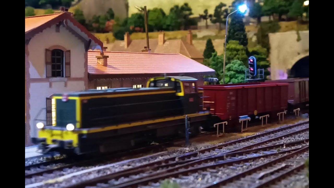 Compositions de février 2026 (3) : 3 wagons de plus (citerne, pulvérulent et tombereau).