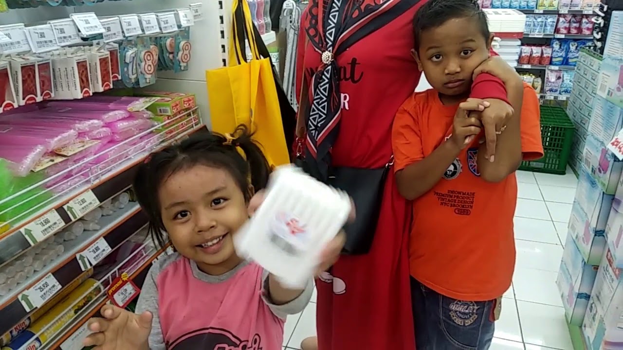 Niatnya Beli Air Minum Malah Nyasar