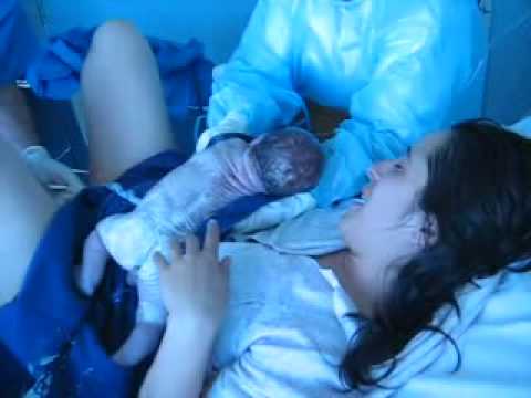 Nacimiento de FIDEL PEA, "Un parto no es un utero ...