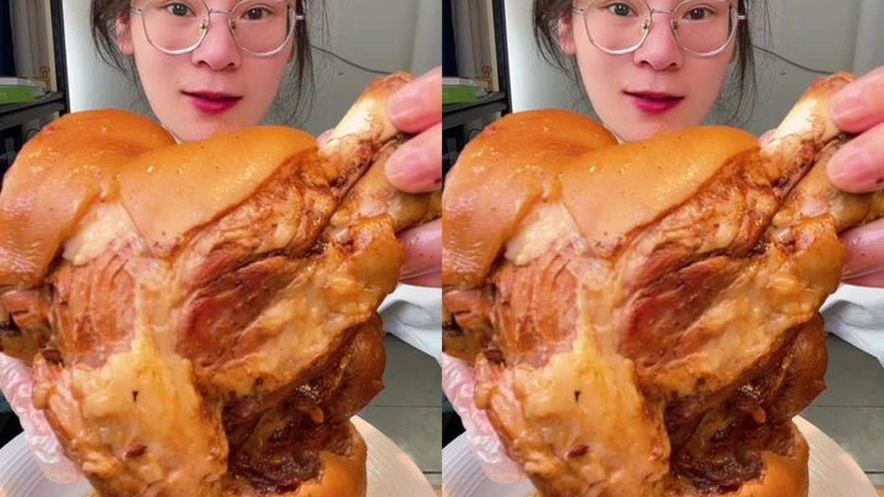 My own braised pig's trotter, finally tender and soft, so delicious #food #Douyin Mid-Autumn food