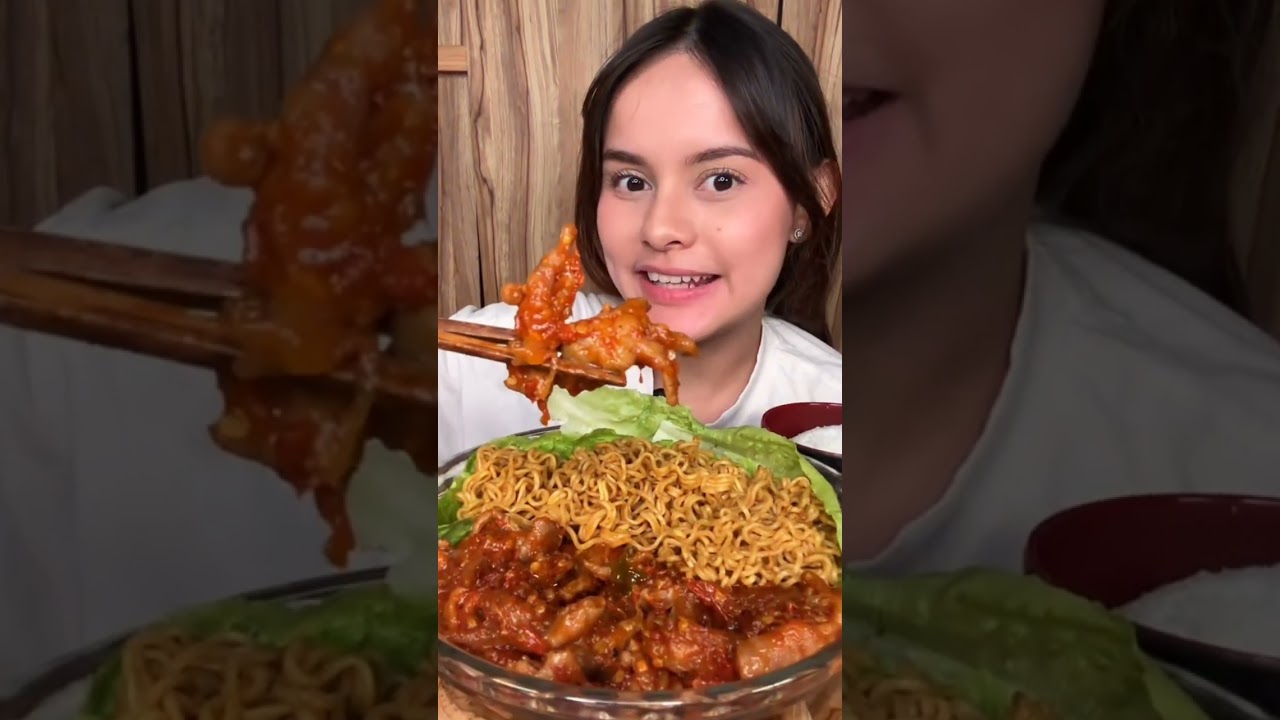 Подборка мукбангов от Сафиры Креспин с острыми, солеными и сладкими блюдами — так вкусно 😋😍