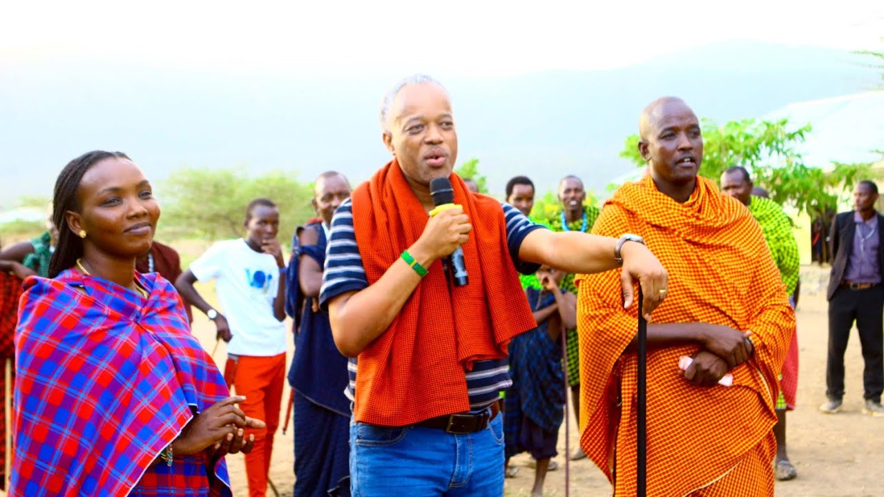 MHE. FRED LOWASSA AWASISITIZA WANACHI WA SELELA KUCHANGAMKIA FURSA ZA MIRADI MIKUBWA YA MAENDELEO.