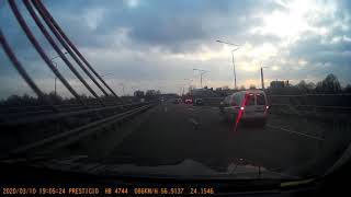 20200310 18590012 05 30 simultaneous lane change