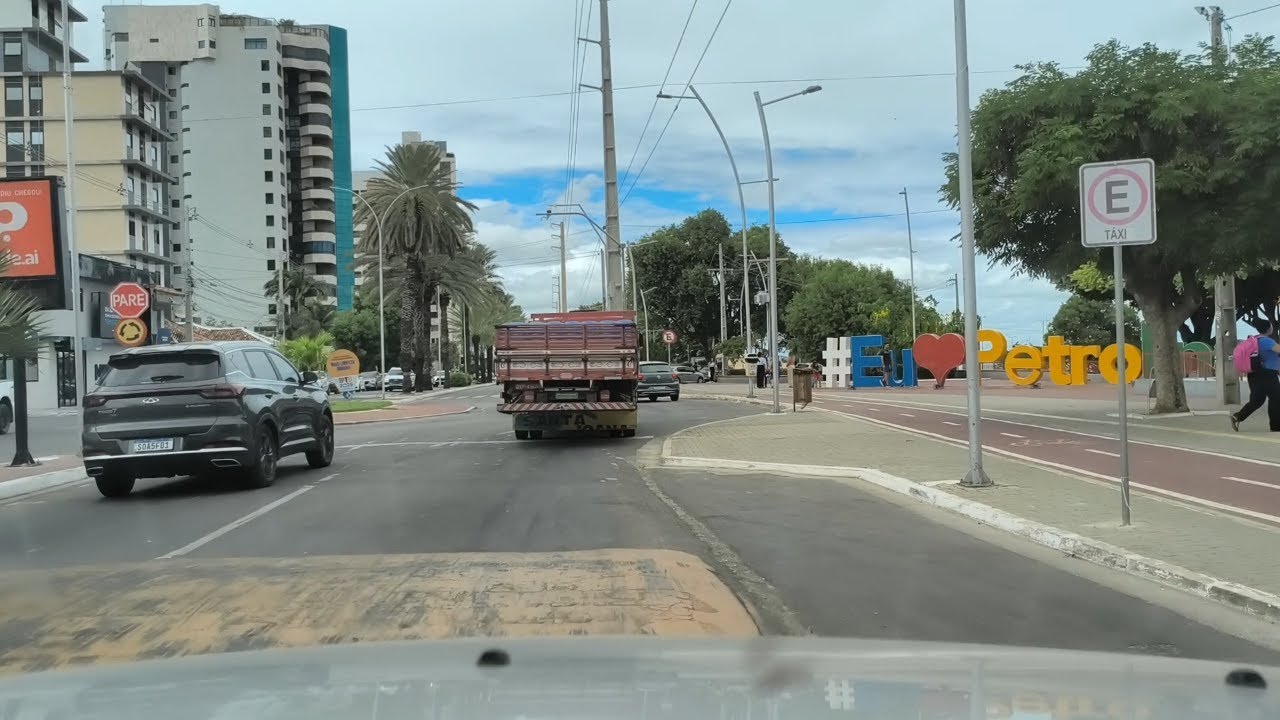 PASSEIO PELAS RUAS DE PETROLINA PE