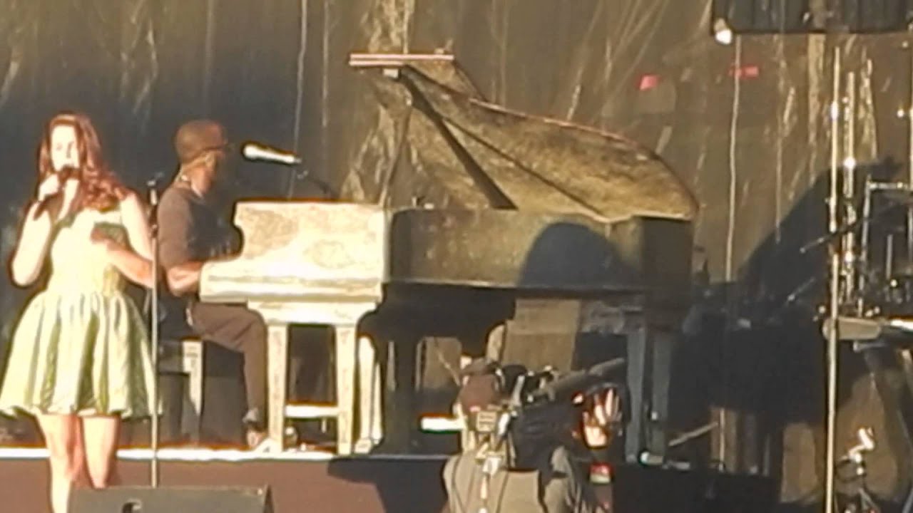 LANA DEL REY - BLUE JEANS Austin City Limits Festival 2014 - LIVE - YouTube