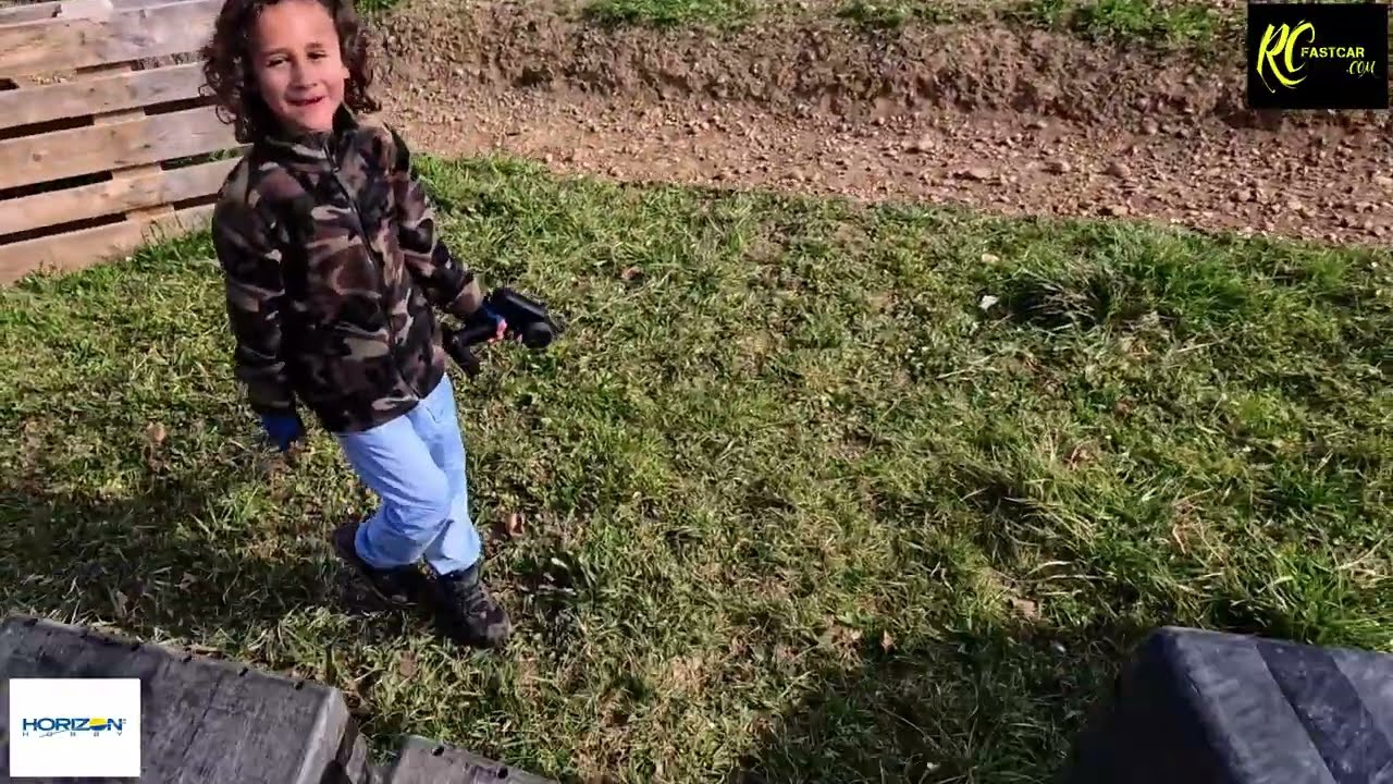 1 essai du MINI KRATON Arrma les 2 modes, mutlisurfaces, sauts , flips , trics, et pti pilote