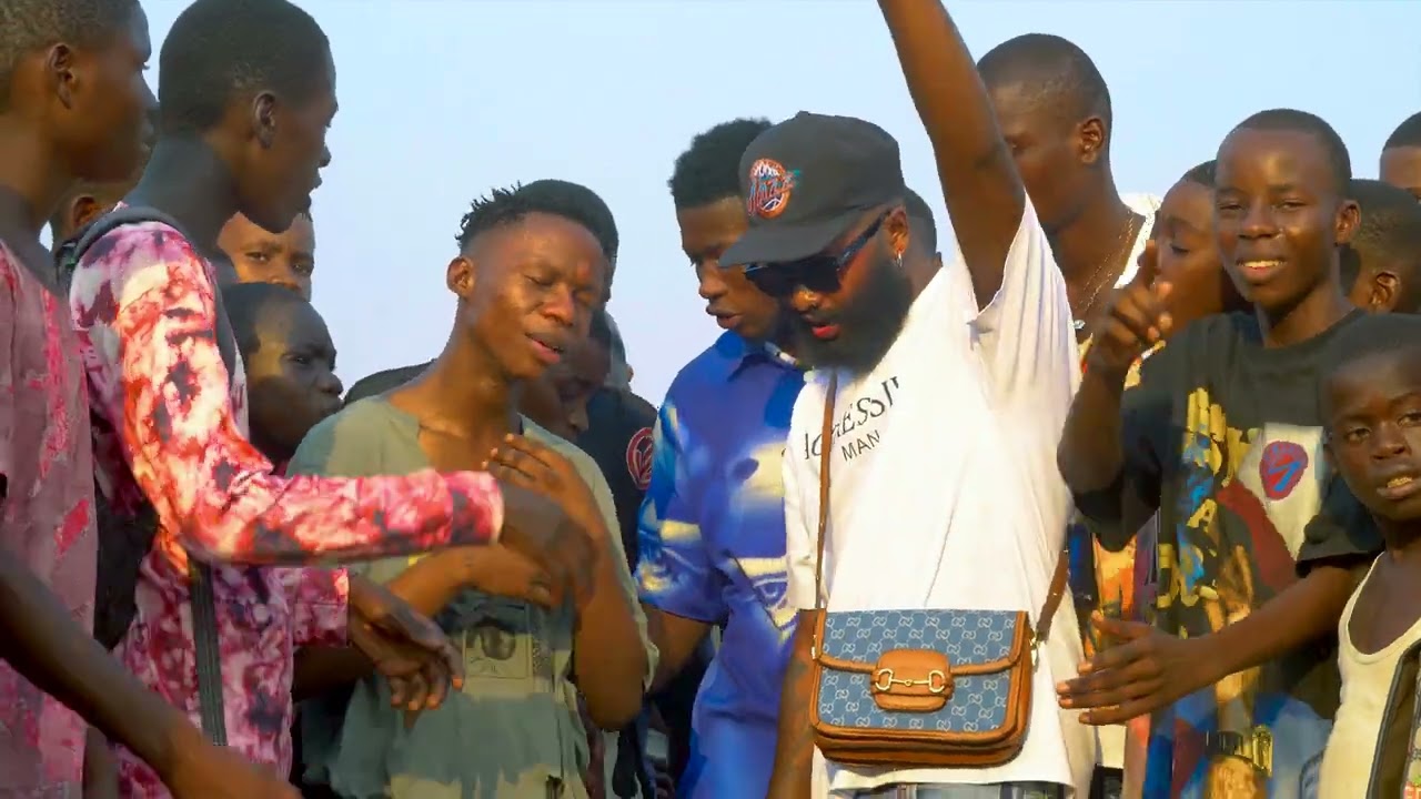 Calo_ FT _Maska Kéké Bil _Les Larmes Aux Yeux (Clip Officiel)