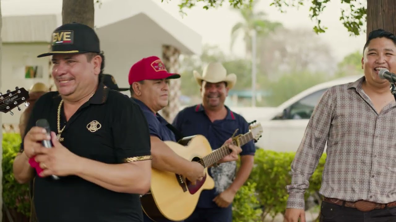 EL Tigrillo Palma  - El Tercer Jalon  En Vivo Desde El Varal