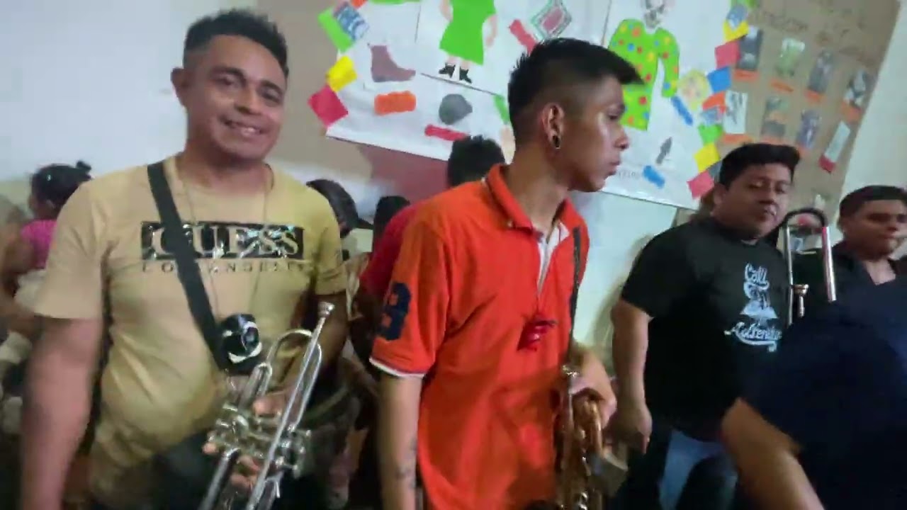 Banda palo de tola-carnaval san Lorenzo.