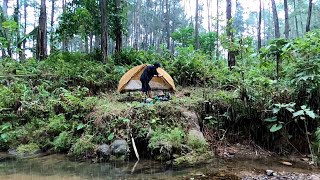 solo camping di tengah hujan deras ☔ bersantai saat hujan di malam hari