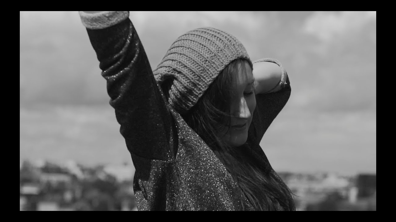 Mira JONI - Reverse The Rain (Official Video) en YouTube Mira JONI - Reverse The Rain (Official Video) en YouTube