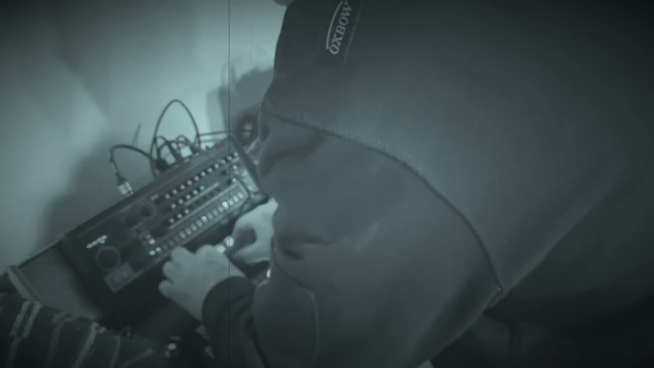 WHY NOT !  ( keystep pro , moog mother 32 , korg FM2 , roland TR-08 )