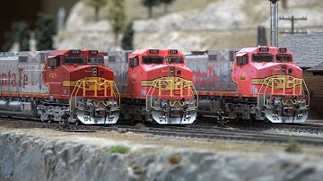 ScaleTrains Rivet Counter GE C44-9W BNSF and ATSF Warbonnet Comparison DCC & Sound Review  in 4K