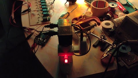 Arduino + Vixen Light Show Test (Wizards in Winter)