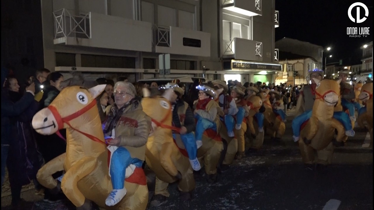 Desfile Noturno de Carnaval animou as ruas de Macedo de Cavaleiros
