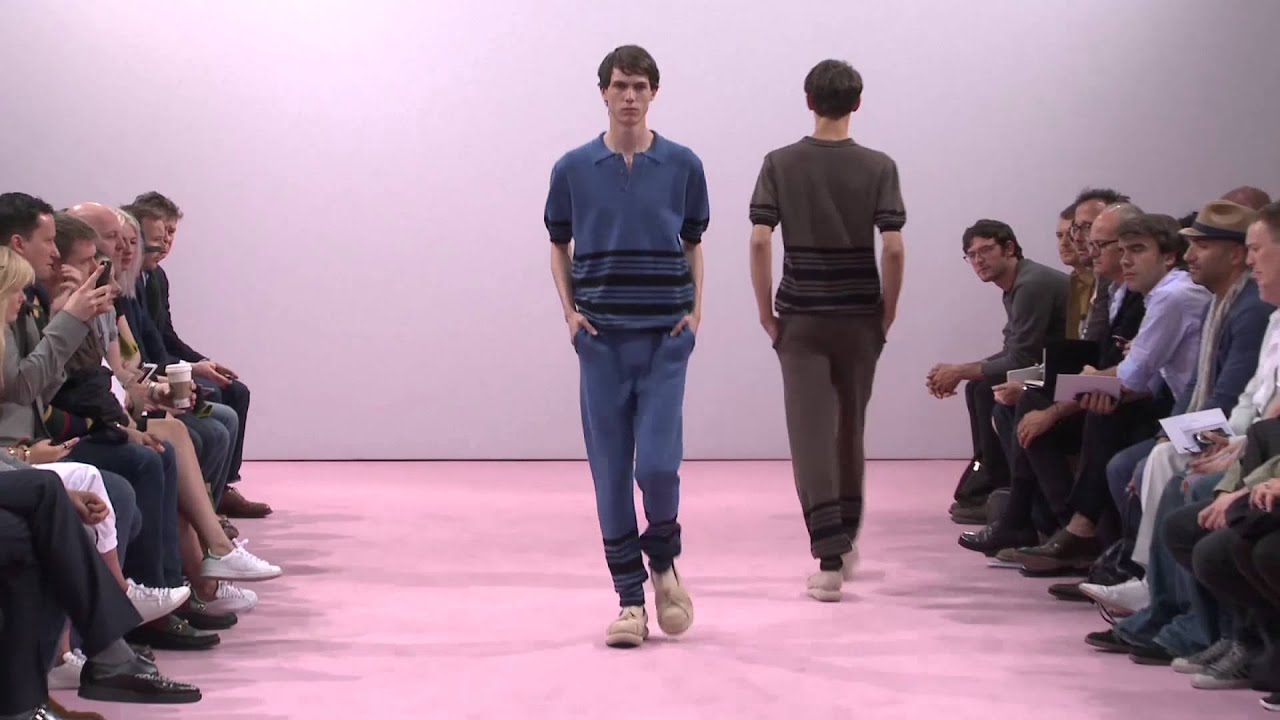 ブルジョワ女性をイメージ J W アンダーソン 15年春夏メンズ J W Anderson Men S Spring Summer 15 Collection In London Youtube ブルジョワ女性をイメージ J W アンダーソン 15年春夏メンズ J W Anderson Men S Spring Summer 15 Collection In London Youtube