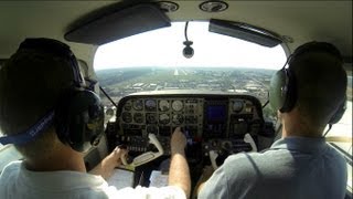 Full Multiengine Flight Lesson in a BE76 Duchess