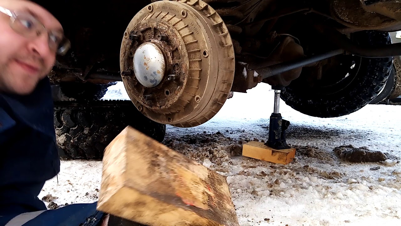 Снятие тормозного барабана на шеви ниве - YouTube