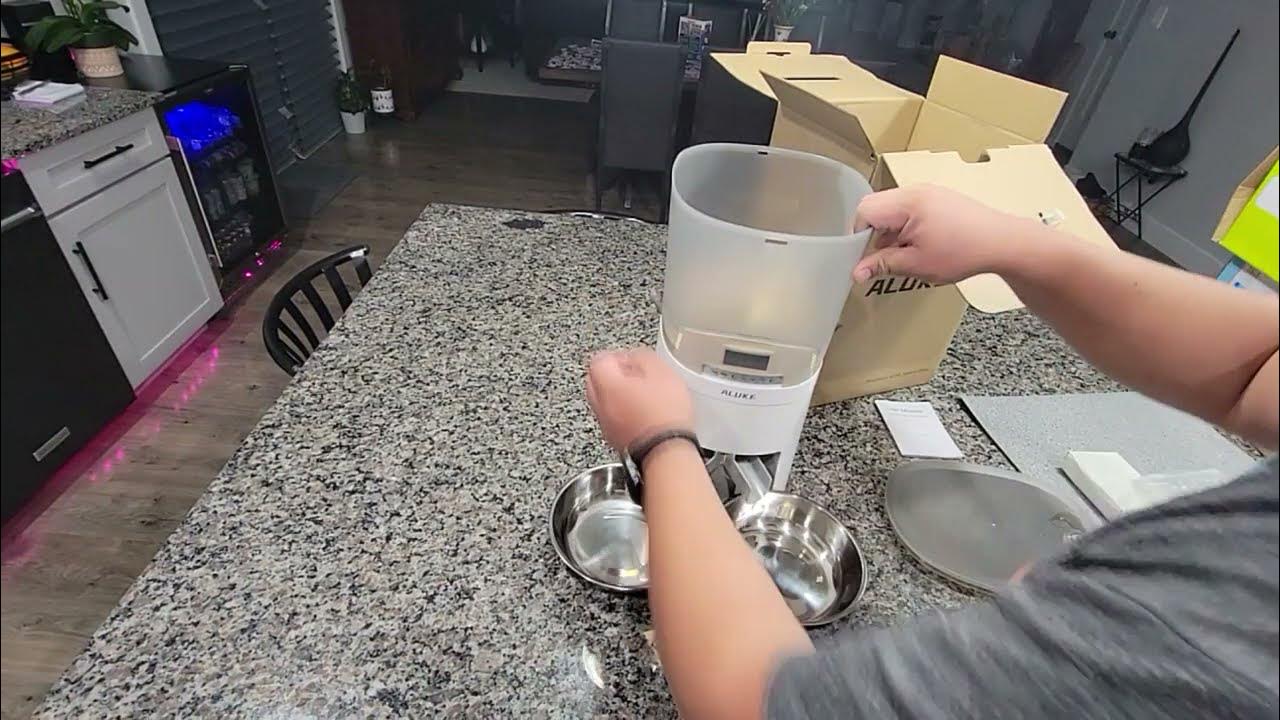 Automatic Cat Feeder, ALUKE 7L Pet Feeder Food Dispenser for Two Cats