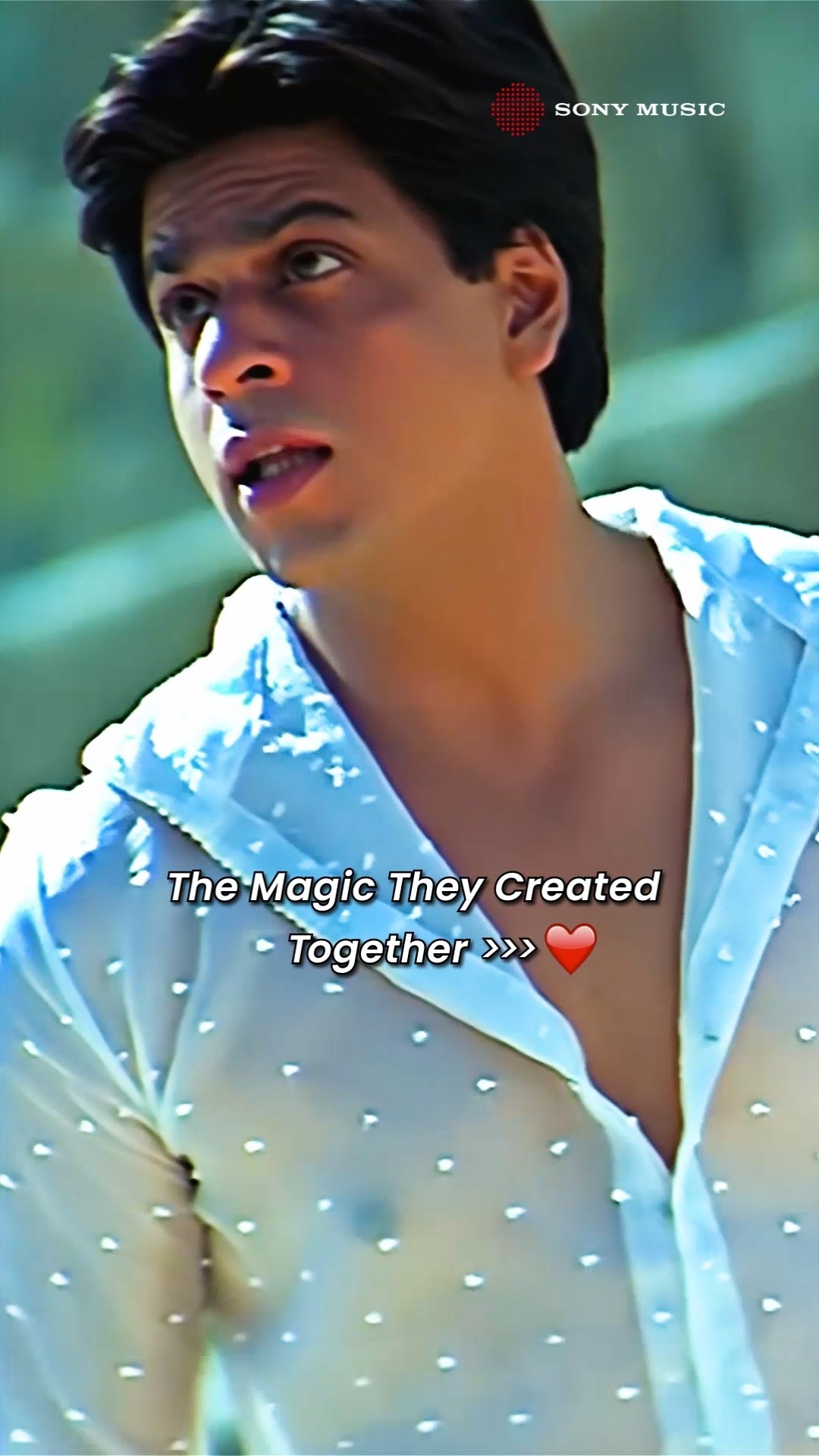 Magical vocals and unforgettable chemistry ? #surajhuamadham #srk #sonunigam #alkayagnik