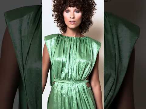 Vestido longo com ombreira em crepe [Tamanhos 36-38-40]