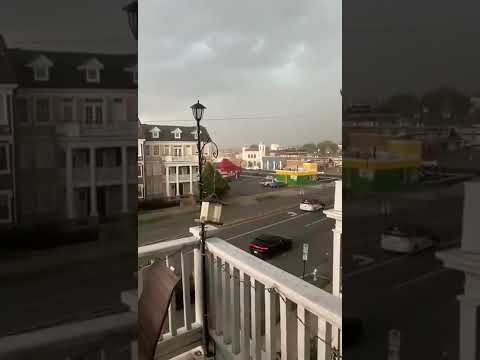 Storm rips roof off building in Richmond, Virginia