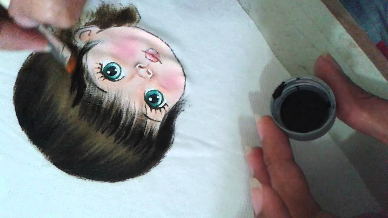 Como pintar o cabelo preto do bebê.