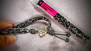 видео: Мастер-класс по плетению кожаного браслета с использованием бусин 6/0 от John Bead картинка: Мастер-класс по плетению кожаного браслета с использованием бусин 6/0 от John Bead