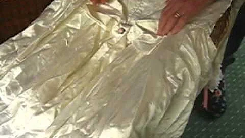 1990 carnival queen's dress