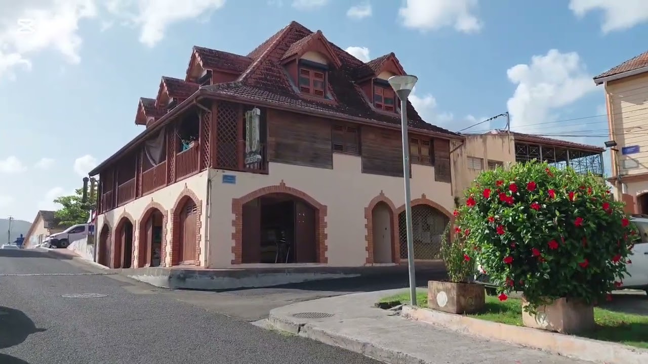 Bölüm 14 Mangrov kanalları ve saklı köy...